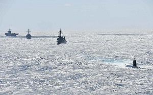 日本艦隊在南海!中國智庫細數點名 5驅逐艦、1潛艦、1海保巡邏艦