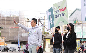 公投倒數30天!中市議員參選人林義偉 路口開站搶頭香