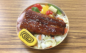 南部車站限定!台鐵鰻魚便當今開賣每日限量30份