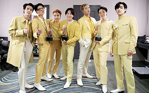 (影)三冠王！BTS成史上首次奪得「全美音樂年度藝人獎」的亞洲藝人