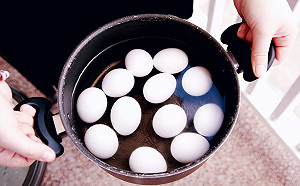 水煮蛋怎完美？3步驟曝：鬆軟綿密