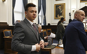 李騰豪斯槍殺2人才判無罪 川普就表示這粉絲已拜訪海湖莊園