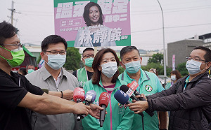 中二補選》林佳龍建議公投辯論 林靜儀:說英文也可以