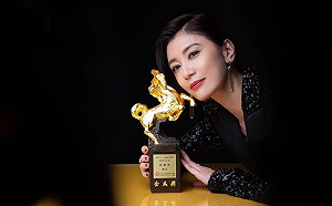 賈靜雯「30年前嫩樣」曝光!李國超曬經典合照:好棒的一段回憶