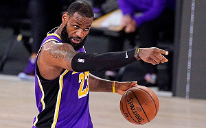 詹皇疑似確診！緊急搭飛機返回洛城