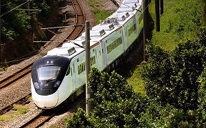 台鐵元旦連假車票狂銷21萬張!新車EMU3000座位全賣光