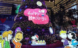 13公尺「史努比聖誕樹」在台南！《花生漫畫》經典人物狙擊粉絲的心