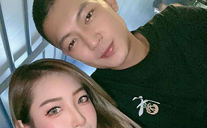 才剛合體罔腰!鳳梨急同框女友洩喜訊 網虧:被揍了?