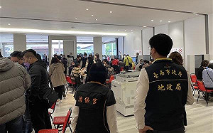 台南「排隊買房」掀熱議 黃偉哲喊話要查