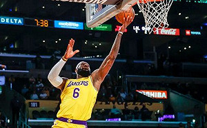 現役第2!詹皇百次大三元湖人卻輸