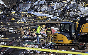 美怪獸級龍捲風肆虐 肯塔基州長宣佈進入緊急狀態