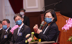 蔡英文接見進出口公會：拜託親朋好友、公司員工支持政府公投立場