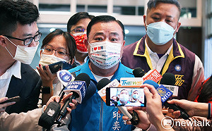 突辭桃市黨部主委為哪樁? 邱奕勝：都有可能、都不排除