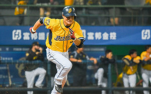 兄弟驚傳不留王勝偉　各隊準備搶人