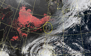 東北風強勢撲台 18縣市9級狂風大作沿海掀長浪