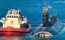 美國撞山核潛艇慘遭「斷頭」 康乃狄克號最新畫面曝光 變成漂浮「易開罐」