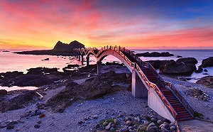 跨年元旦「日落、日出」時刻表出爐！2022第一道曙光在蘭嶼