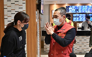 春節專案啟動 新北市長侯友宜晚間率隊抽查防疫旅館