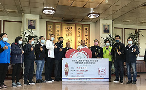 公投後首日 侯友宜赴寺廟以忠恕精神勉大家向前行