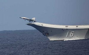 有圖有真相！日防衛省公布解放軍「遼寧號」艦載機西太平洋起降演練照片