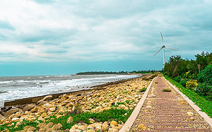 垃圾島嶼蛻變之路／重建海岸線　啟動觀光願景