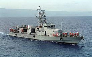 1400支AK47要運給誰? 美巡邏艦北阿拉伯海攔檢無國籍船隻 查獲大量軍火