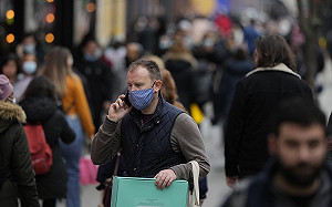 悲傷耶誕節！英法單日確診創新高 倫敦每10人就有1人確診