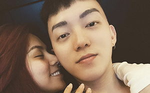 「反骨男孩」蕾菈曝水中放閃照 網友敲碗：快結婚！