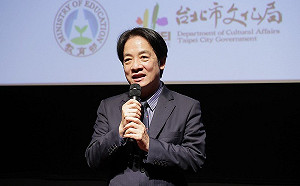 出席《我們的球場》女棒20紀錄片首映會 賴清德：棒球應由男女兩性共享