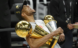 希臘怪物加冕　公鹿睽違50年再奪冠