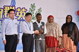 優良學生盼親自頒獎 柯P：那就站好站滿吧