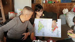 柯劭臻：風暴中挪動一吋吋腳步（郝明義、陳季芳）