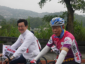 替李彥秀站台？柯P：即使個人有偏好也要公平