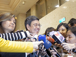 陳建仁：10分鐘申論 王花6分鐘批評