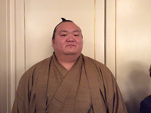 橫綱+金氏認證=於事無補--上（黃稔惠）