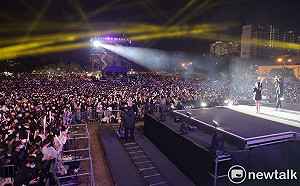 好YOUNG跨年演唱會湧入2萬人次 黃偉哲歡迎到台南跨年最精彩