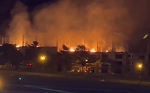 煙火疑釀火警　義大：廢棄板模燃燒