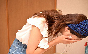 女友「睡覺也帶妝」！網見原因懂了