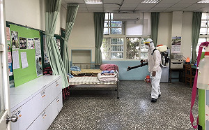 學生確診一口氣新增4本土案例 境外移入添2例