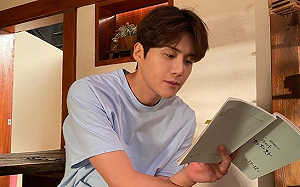 婉拒廣告代言、粉絲見面會！金宣虎：今年只專注電影出道作