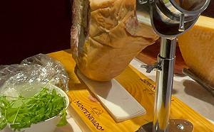 世界三大名腿 義大利帕瑪生火腿台中獨家開賣