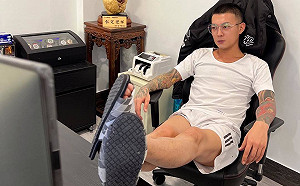 合體「天王巨星」！鳳梨迎30歲生日感性謝粉絲