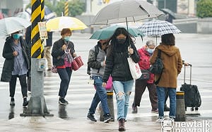 雨神還沒下班！明起2波冷空氣接力報到 降雨熱區一圖看