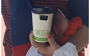 中二補選》大媽拿裝有針孔的咖啡杯疑「監票」 陳柏惟：已經看2次了