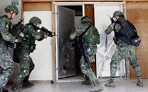 台灣舉行針對解放軍的模擬巷戰 國台辦 : 製造 「台海有事 美國一定幫」假象