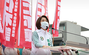 綠營屏東縣長初選火藥濃 周春米批：莊瑞雄傷害鄉親感情