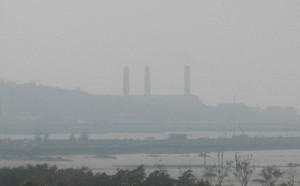 境外汙染物來襲！金門天空灰濛濛飆紅害 高屏空品也拉警報