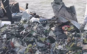 F-16V戰機墜海 搜救隊尋獲大片殘骸「上面印有國徽」 飛官仍未找到