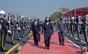 海軍史上首次建立布雷艇中隊 總統：讓世界看見我們守護國家的決心