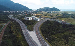 同意開放重機走蘇花改！王國材：下階段研擬白牌機車通行